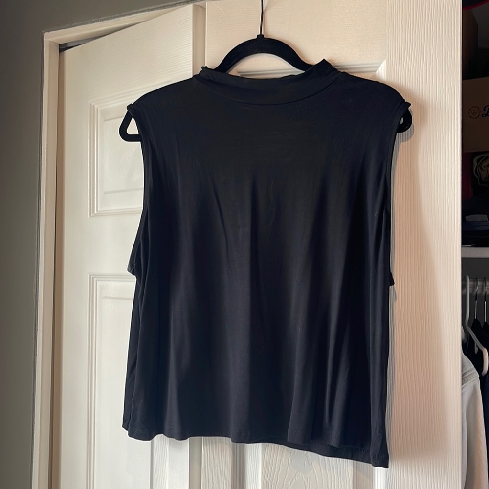 black high neck tank